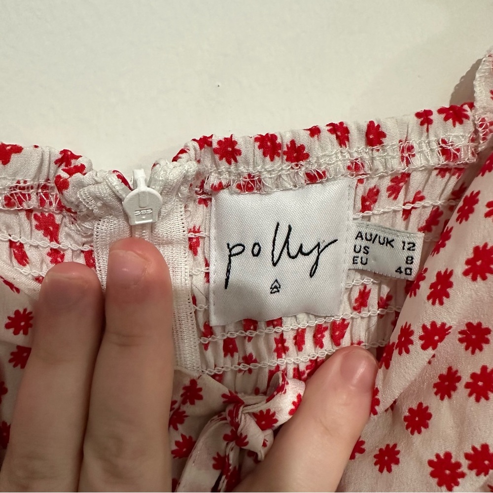 Princess Polly Red and White Floral Romper Size 8 Shorts Spaghetti Strap - Picture 3 of 4